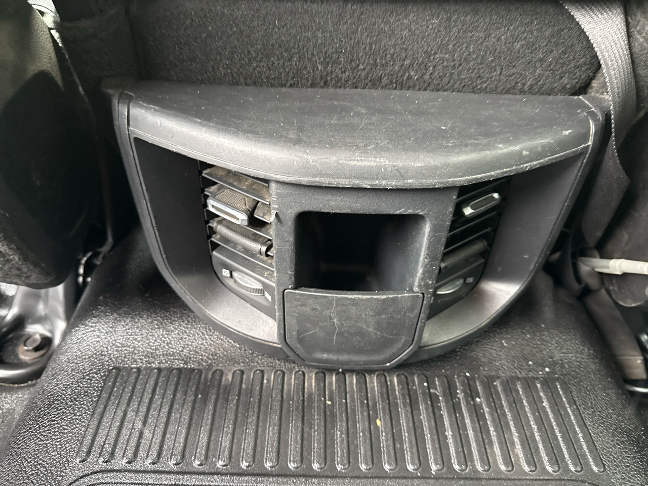 RAM 3500 Chassis Cab Tradesman 2WD Crew Cab 60" CA 172.4" WB 2019