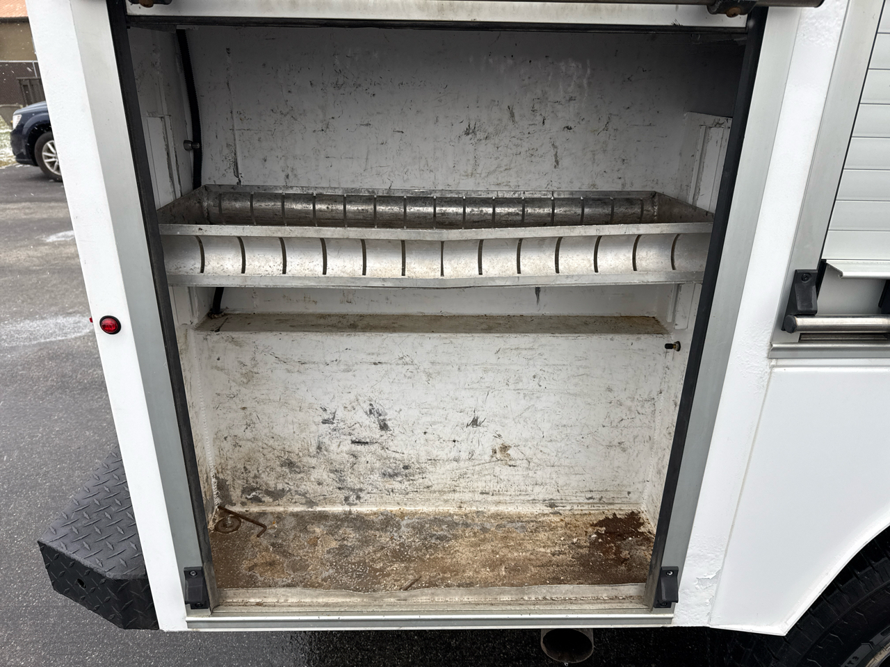 RAM 3500 Chassis Cab Tradesman 2WD Crew Cab 60" CA 172.4" WB 2019