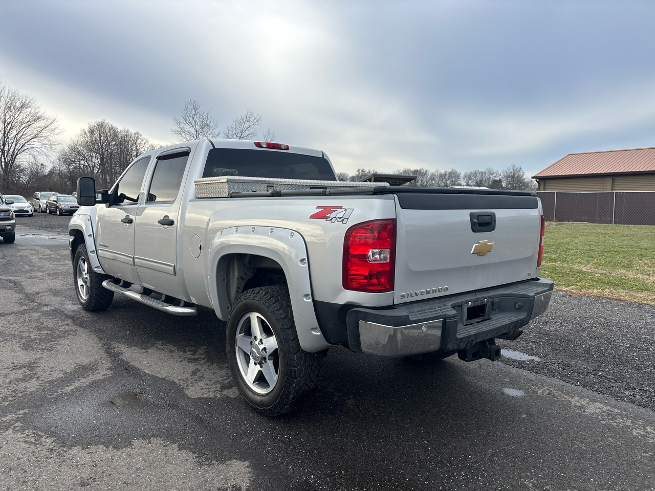 Chevrolet Silverado 2500HD 4WD Crew Cab 153.7" LT 2011
