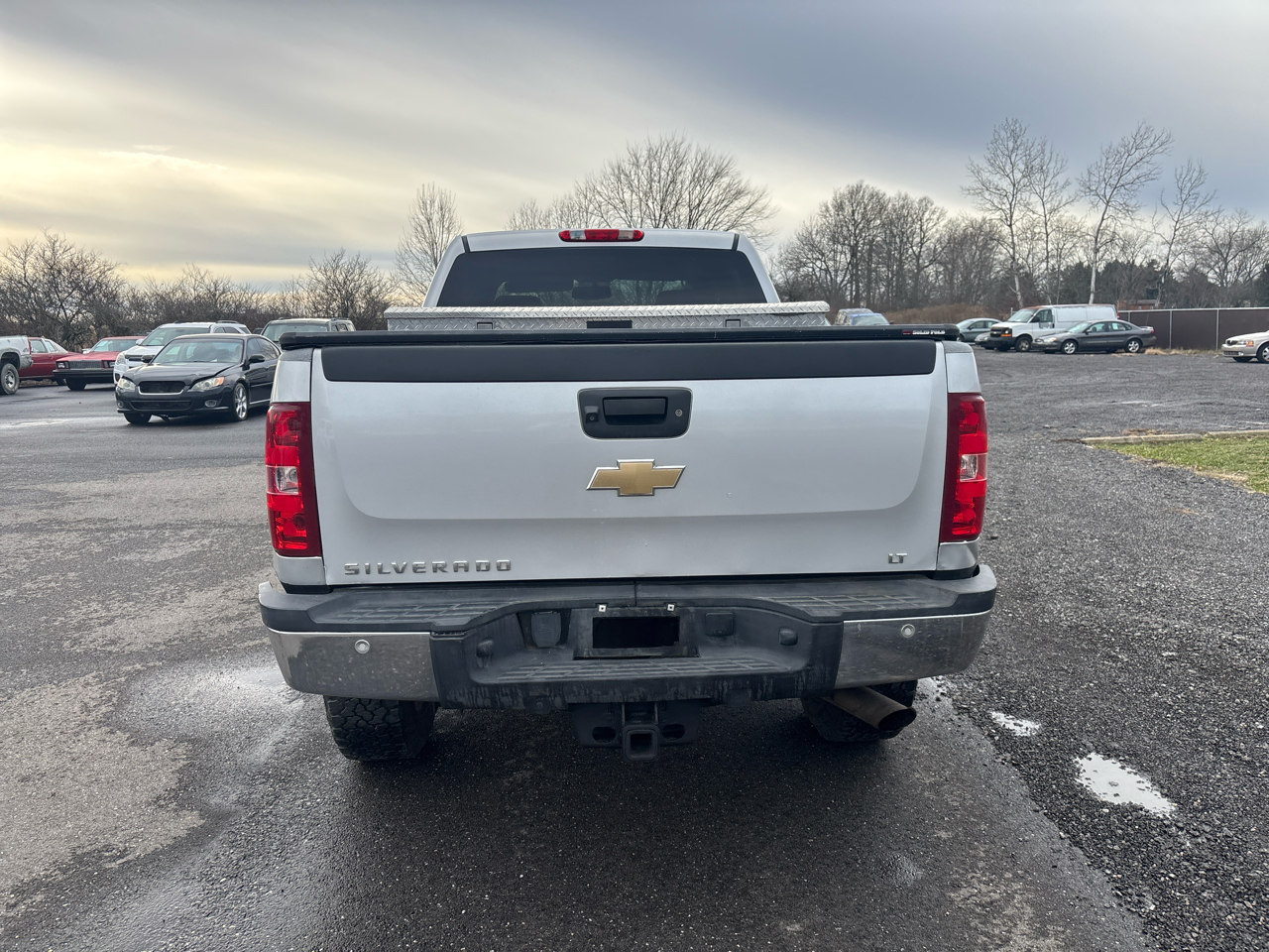 Chevrolet Silverado 2500HD 4WD Crew Cab 153.7" LT 2011