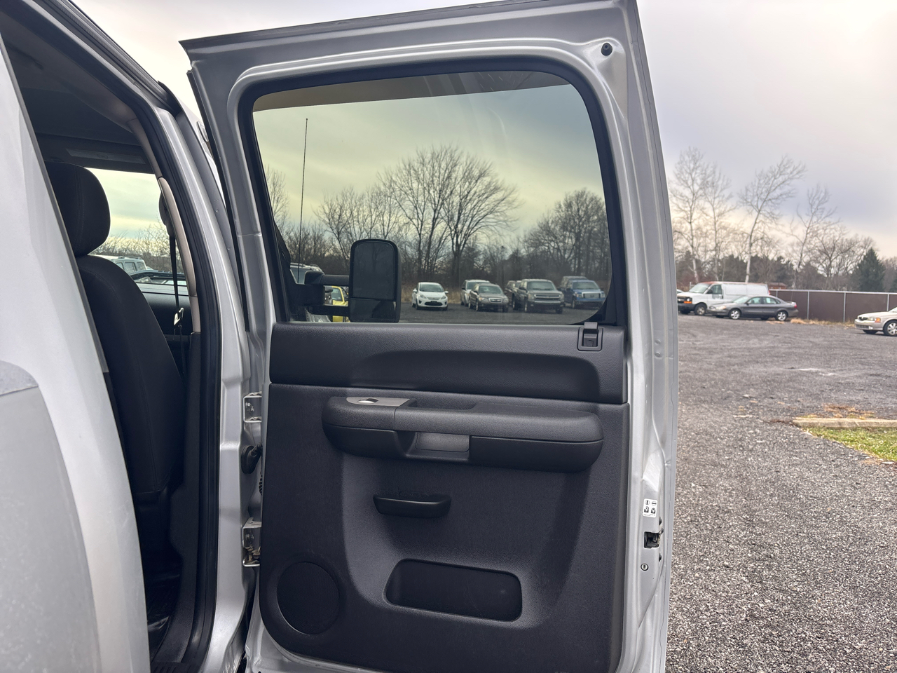 Chevrolet Silverado 2500HD 4WD Crew Cab 153.7" LT 2011