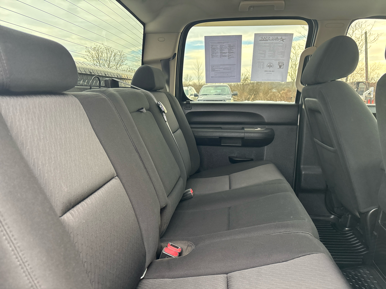 Chevrolet Silverado 2500HD 4WD Crew Cab 153.7" LT 2011