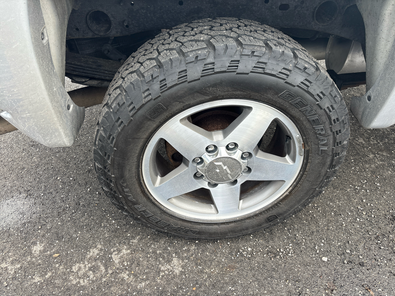 Chevrolet Silverado 2500HD 4WD Crew Cab 153.7" LT 2011