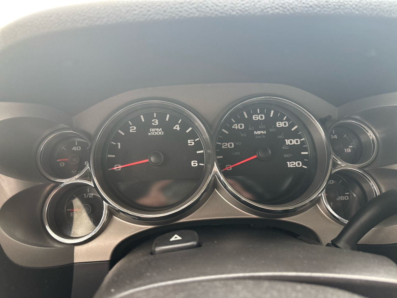 Chevrolet Silverado 2500HD 4WD Crew Cab 153.7" LT 2011