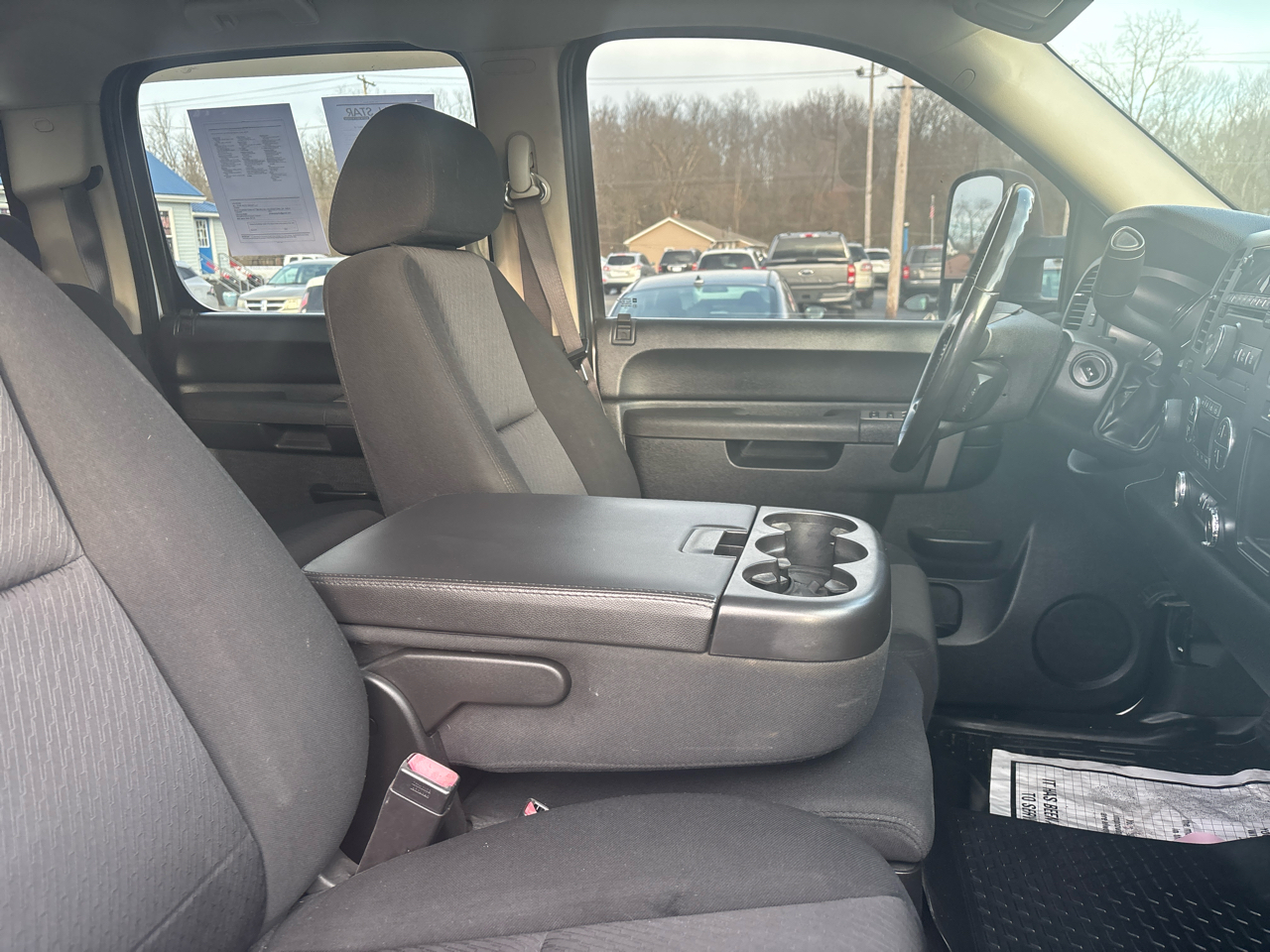 Chevrolet Silverado 2500HD 4WD Crew Cab 153.7" LT 2011