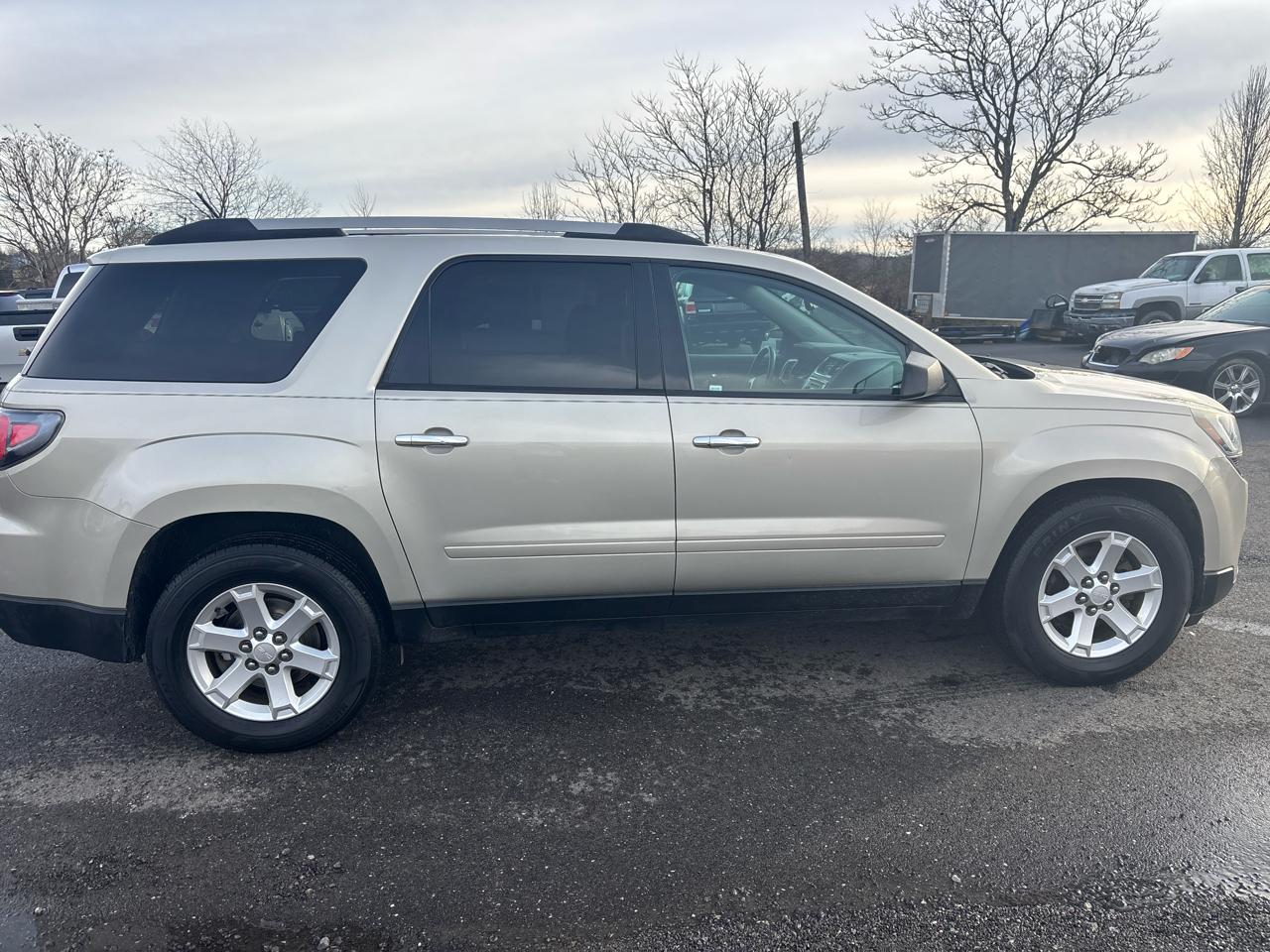 GMC Acadia FWD 4dr SLE1 2014