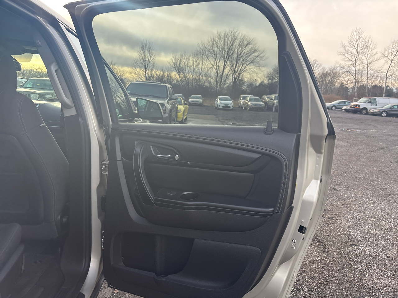 GMC Acadia FWD 4dr SLE1 2014