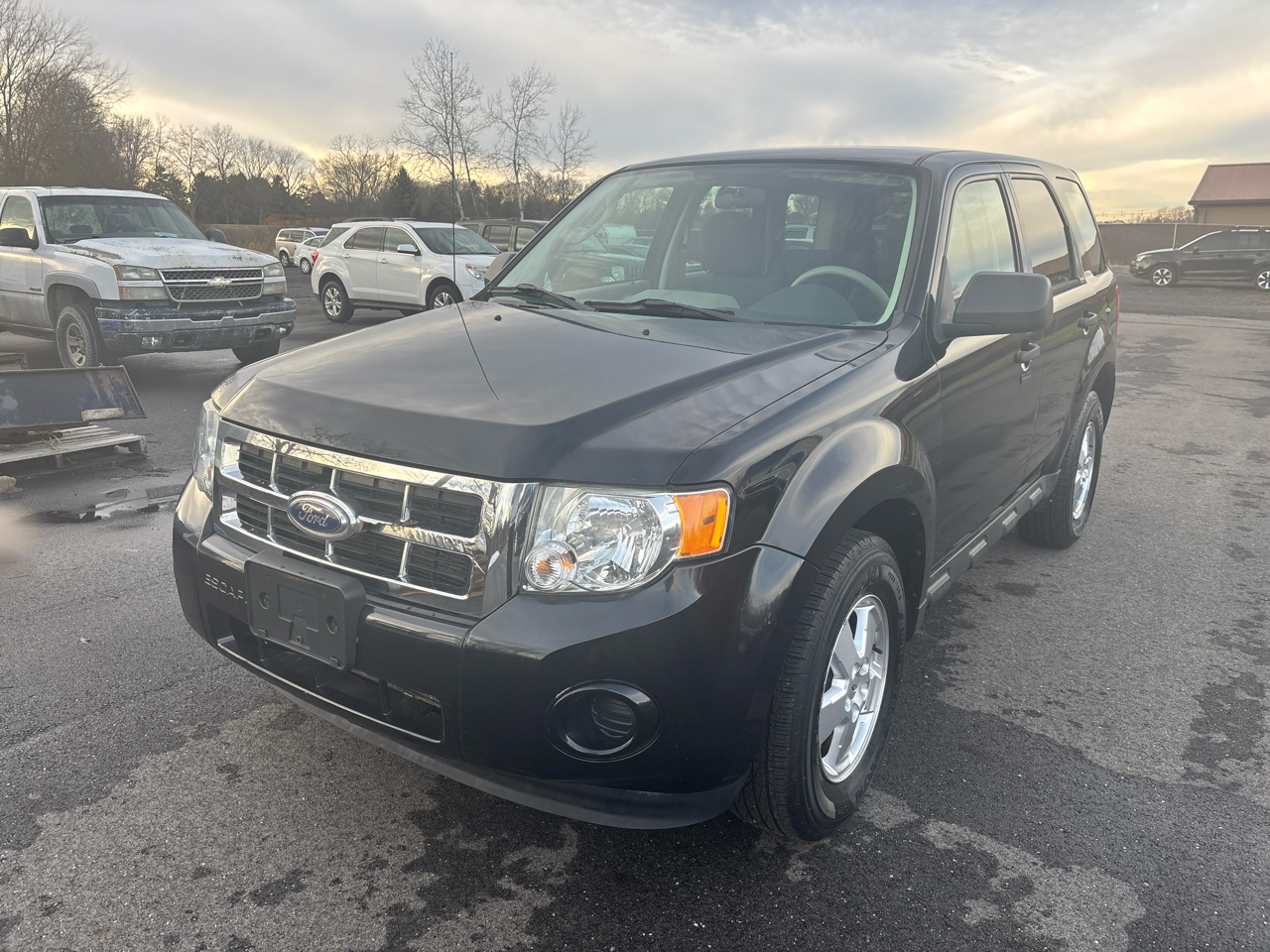 Ford Escape FWD 4dr XLS 2011