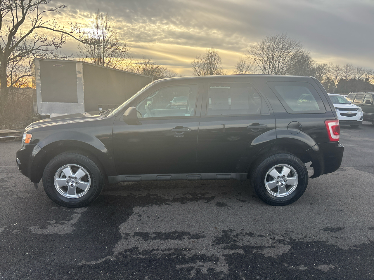 Ford Escape FWD 4dr XLS 2011