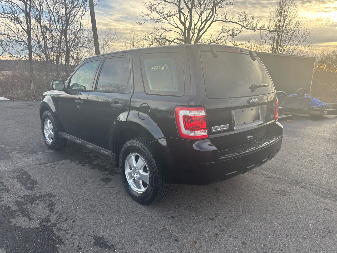 Ford Escape FWD 4dr XLS 2011