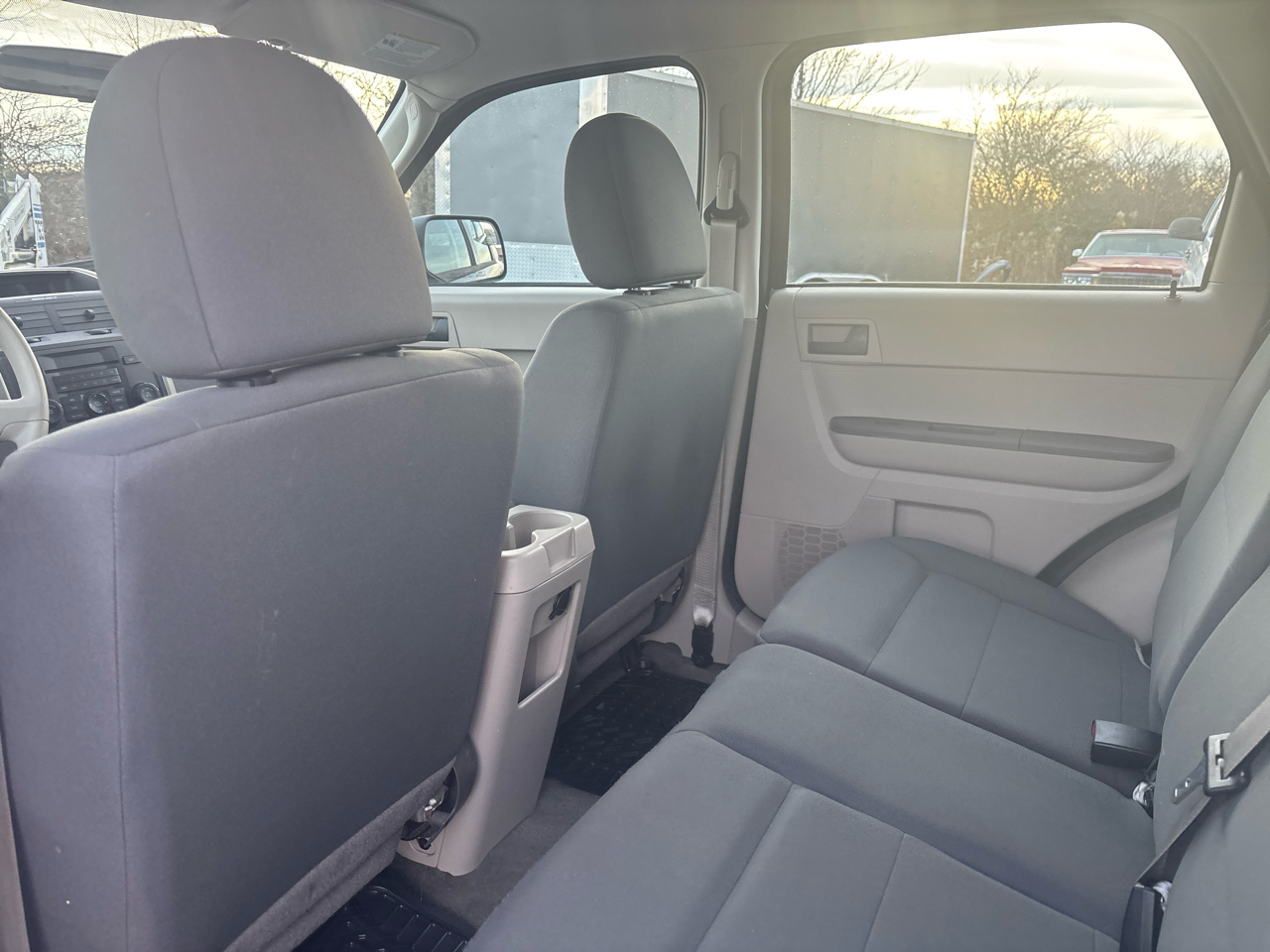 Ford Escape FWD 4dr XLS 2011