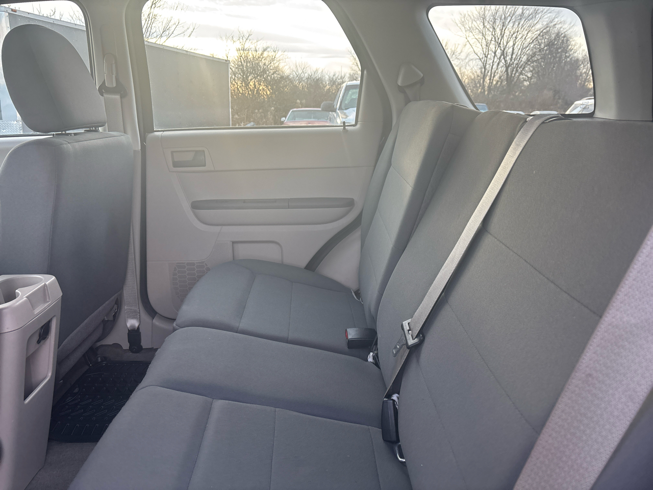 Ford Escape FWD 4dr XLS 2011