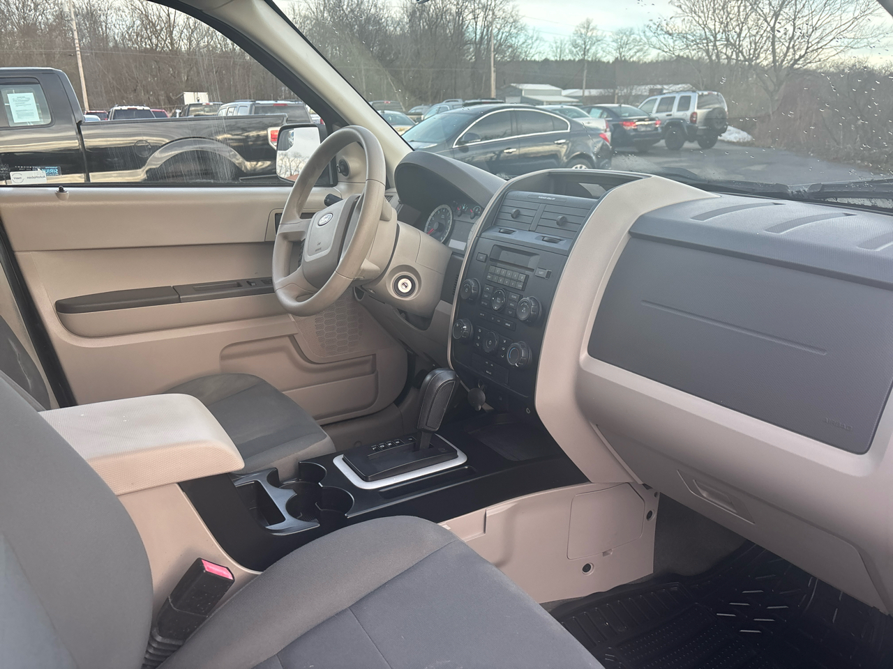 Ford Escape FWD 4dr XLS 2011