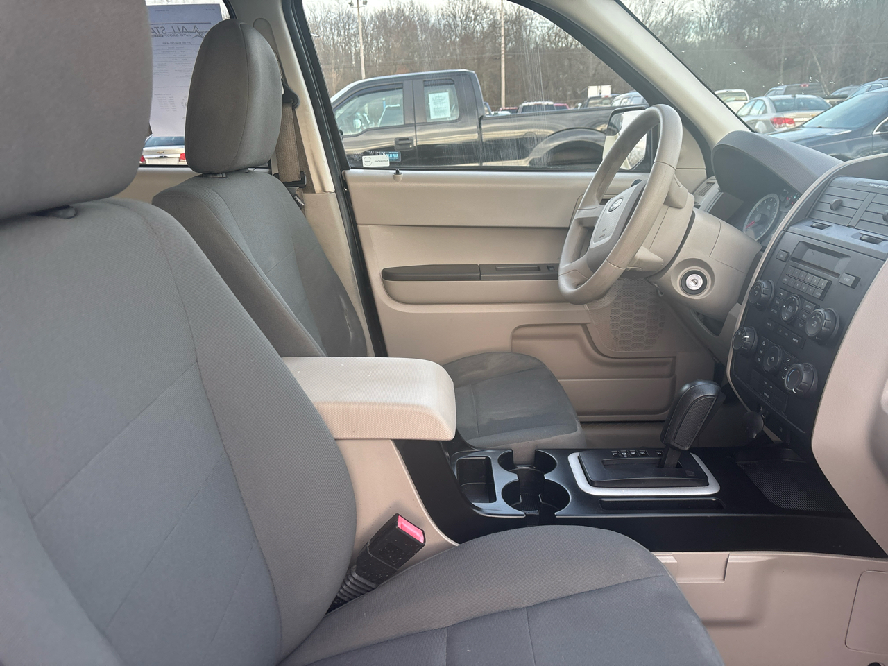Ford Escape FWD 4dr XLS 2011