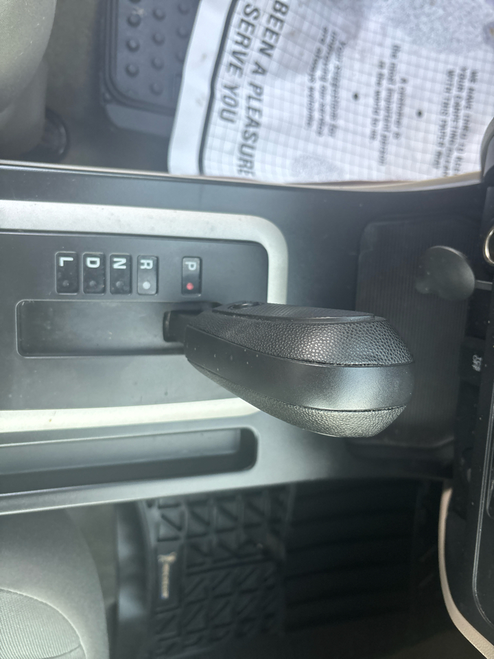 Ford Escape FWD 4dr XLS 2011