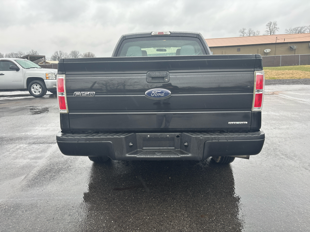 Ford F-150 2WD SuperCab 145" XL 2013