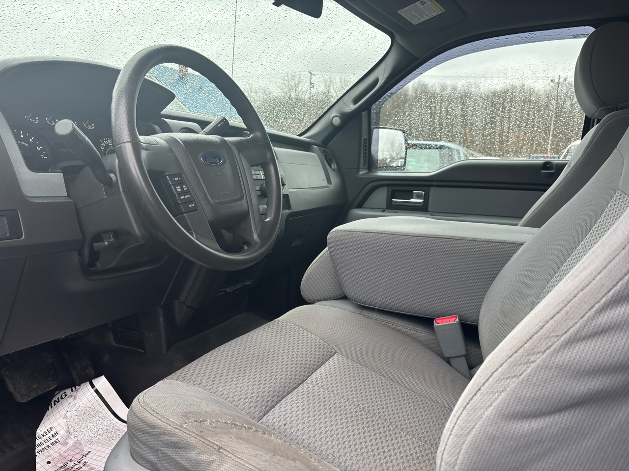 Ford F-150 2WD SuperCab 145" XL 2013