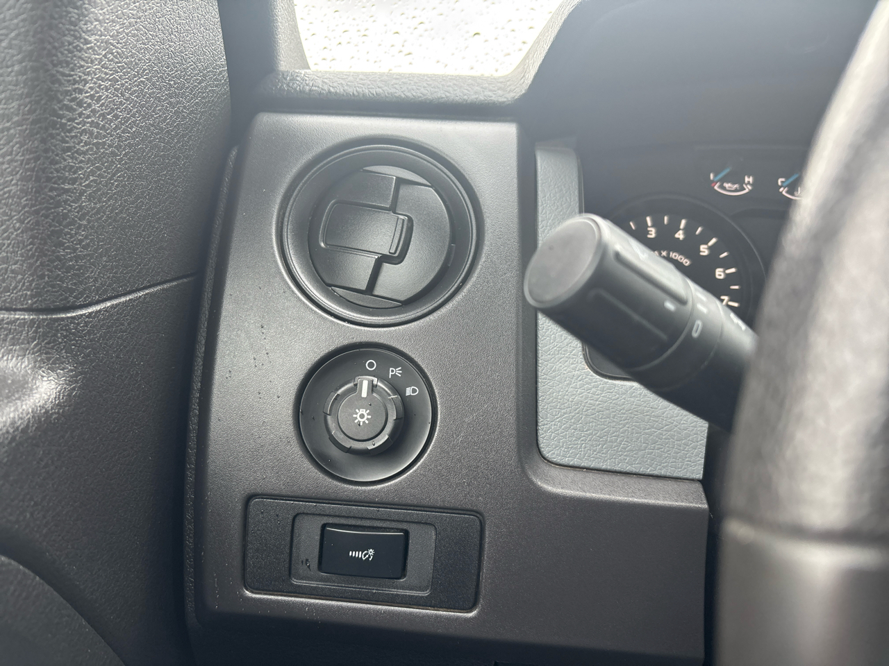 Ford F-150 2WD SuperCab 145" XL 2013