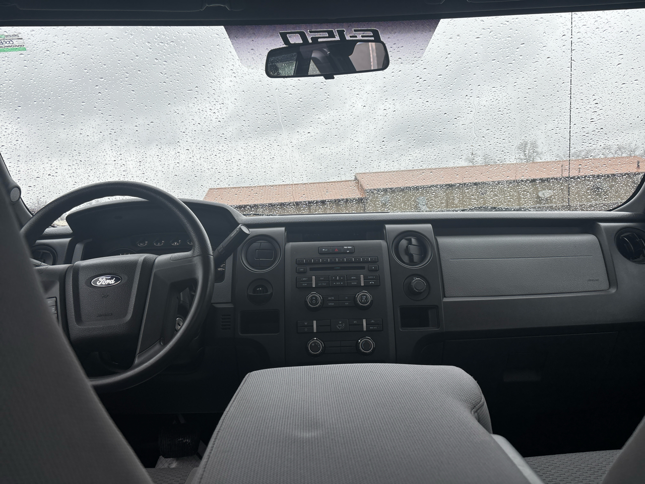 Ford F-150 2WD SuperCab 145" XL 2013