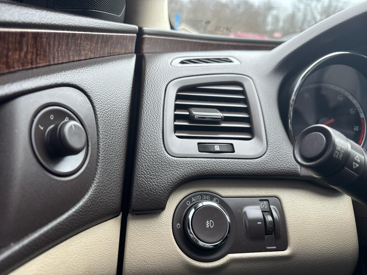 Buick Regal 4dr Sdn Turbo Premium 1 2013