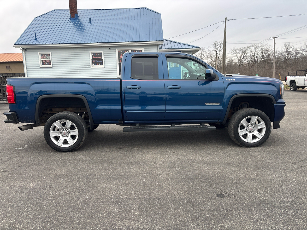 GMC Sierra 1500 4WD Double Cab 143.5" SLE 2017