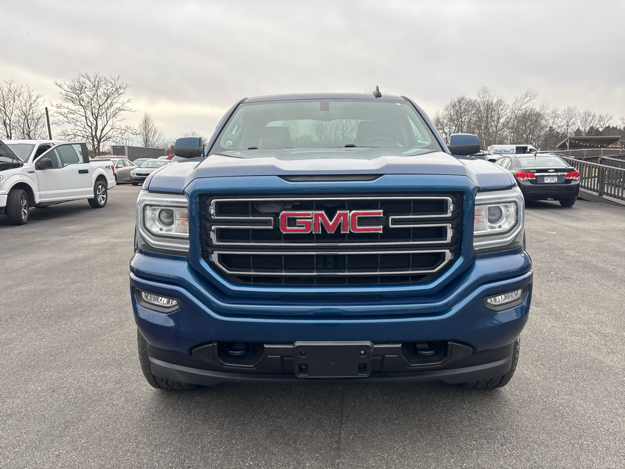 GMC Sierra 1500 4WD Double Cab 143.5" SLE 2017