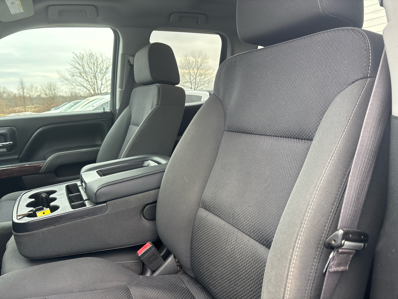 GMC Sierra 1500 4WD Double Cab 143.5" SLE 2017