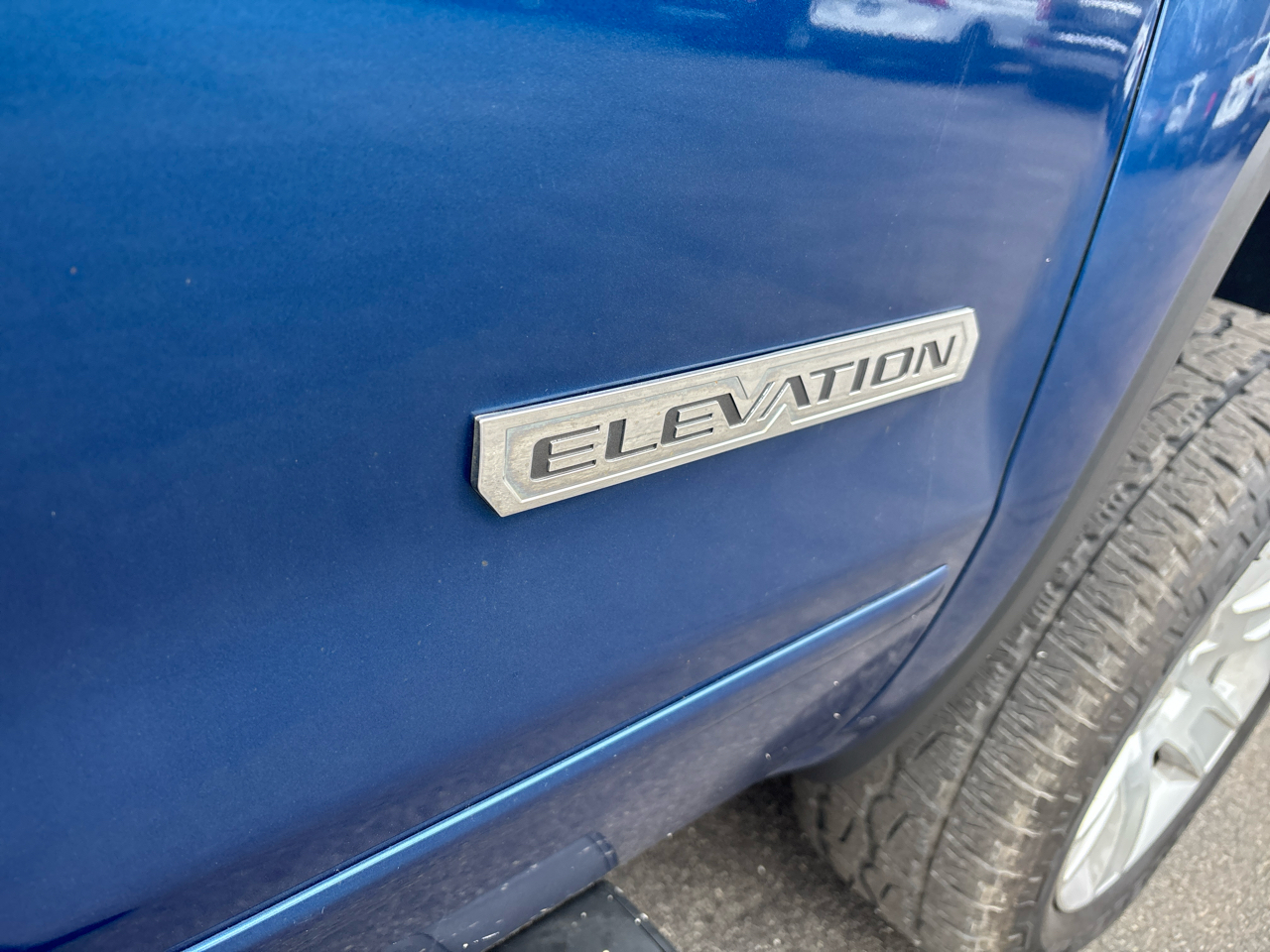 GMC Sierra 1500 4WD Double Cab 143.5" SLE 2017