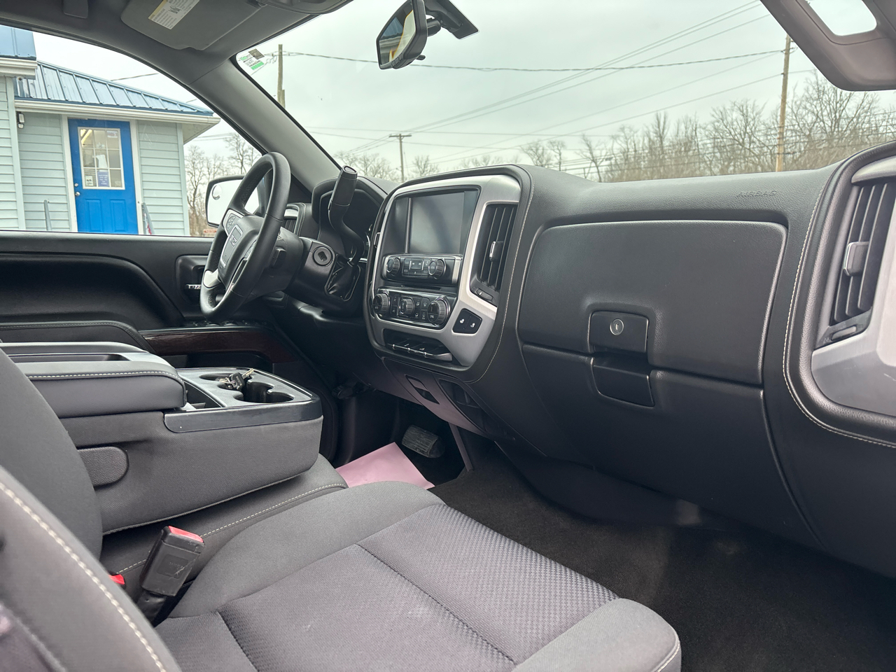GMC Sierra 1500 4WD Double Cab 143.5" SLE 2017