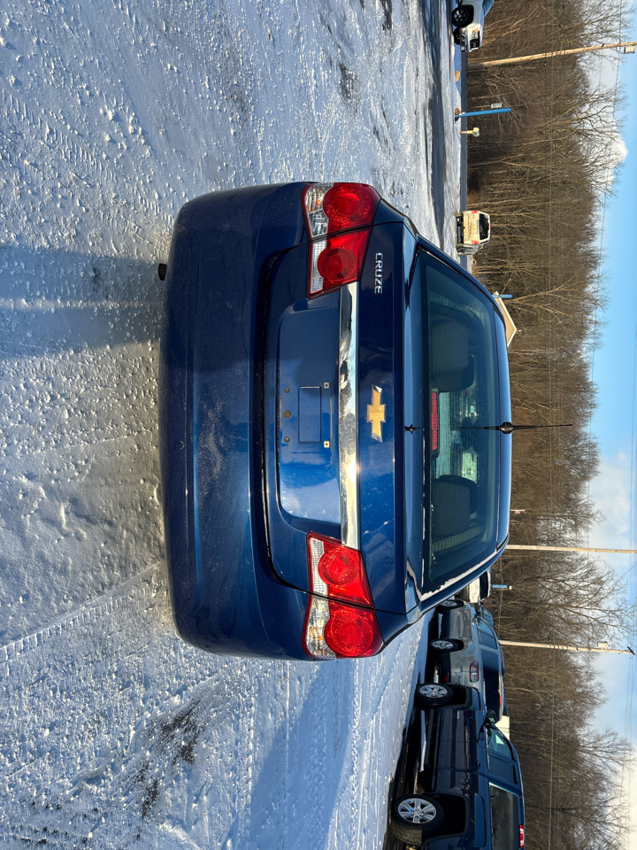 Chevrolet Cruze 4dr Sdn LS 2012