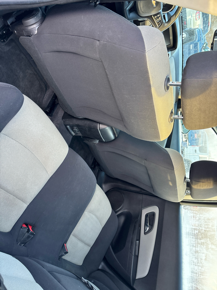 Chevrolet Cruze 4dr Sdn LS 2012