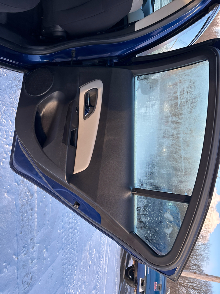 Chevrolet Cruze 4dr Sdn LS 2012