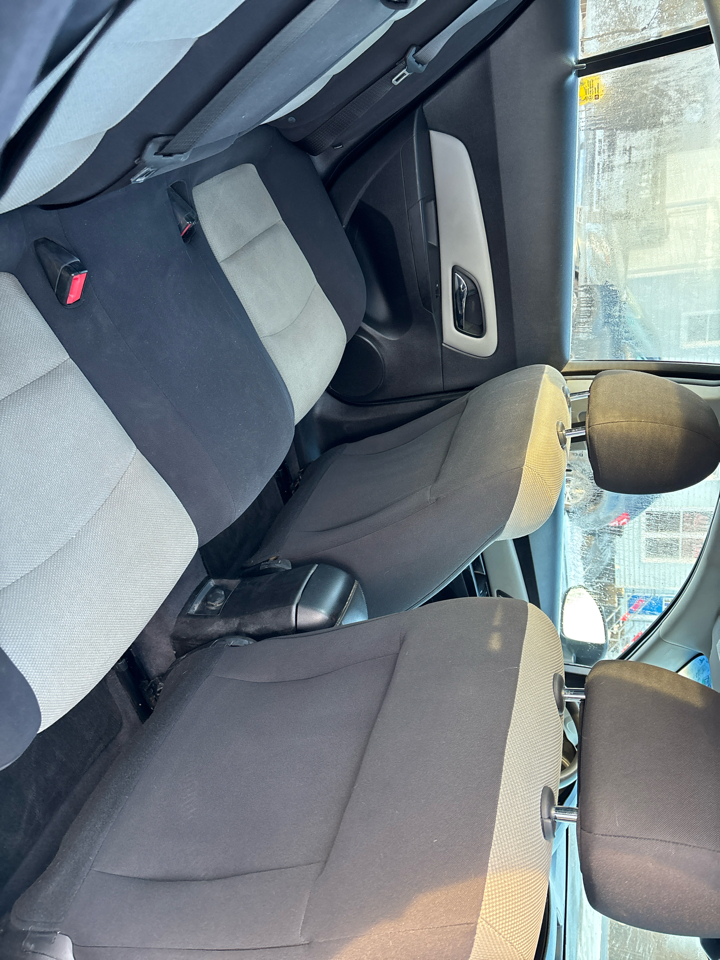 Chevrolet Cruze 4dr Sdn LS 2012