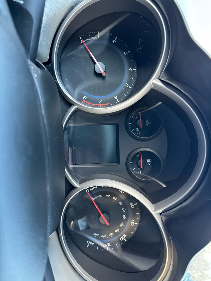 Chevrolet Cruze 4dr Sdn LS 2012