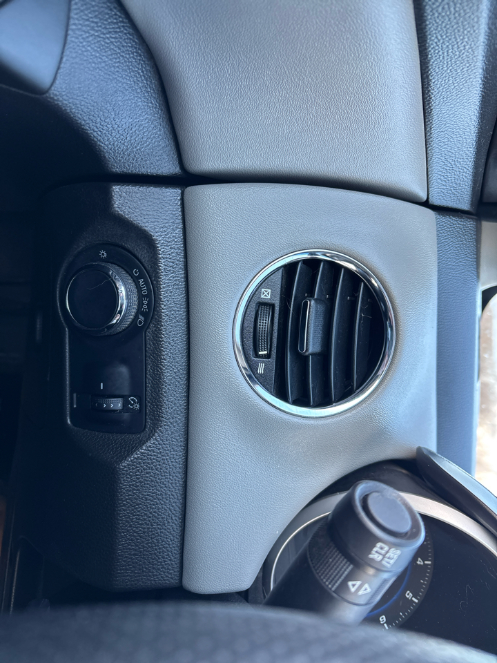 Chevrolet Cruze 4dr Sdn LS 2012