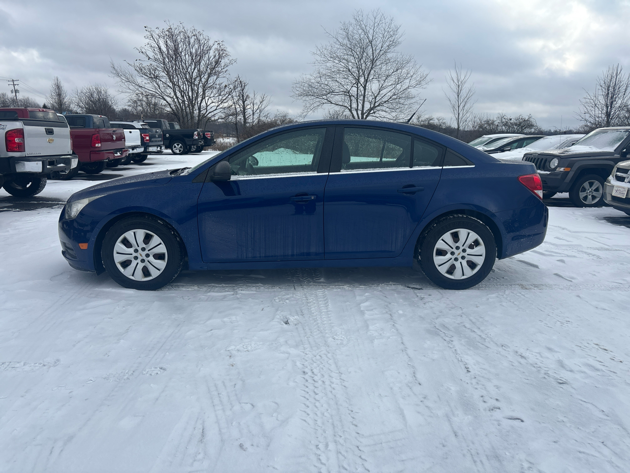 Chevrolet Cruze 4dr Sdn LS 2012