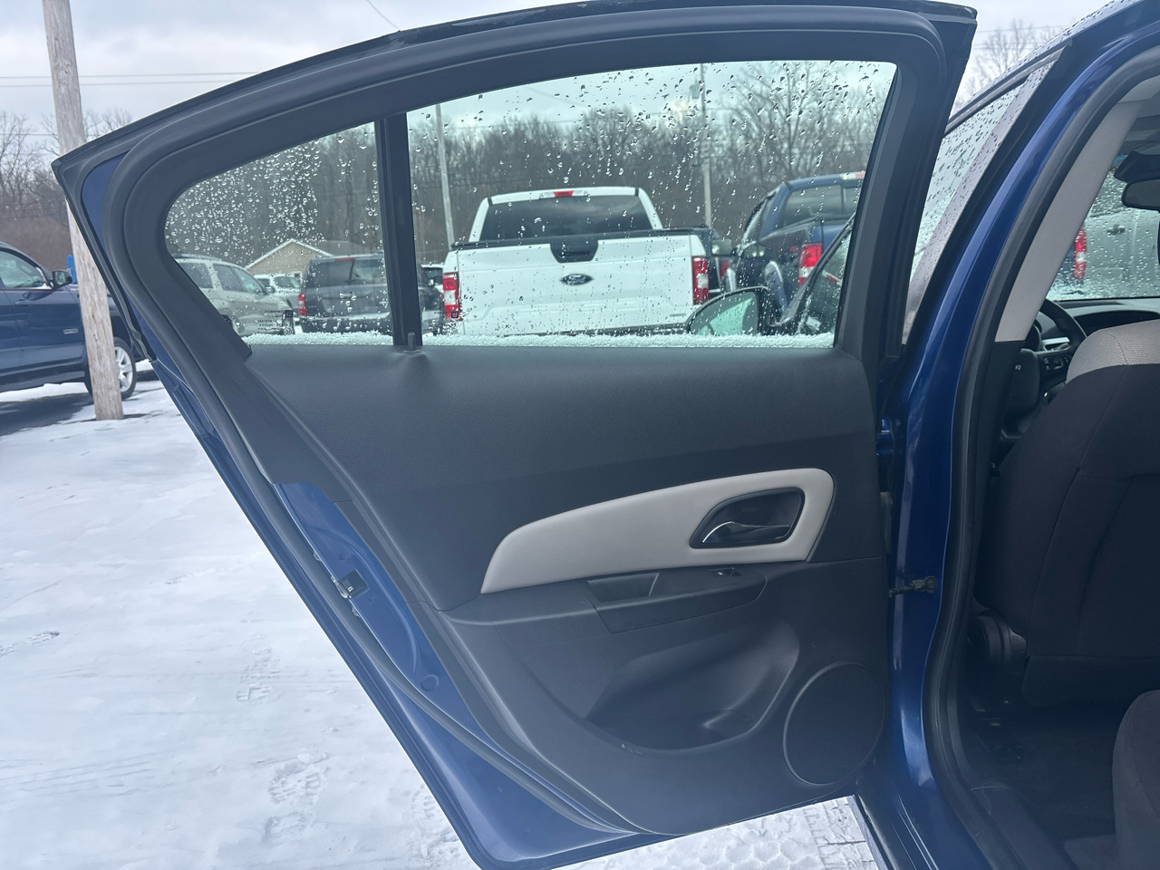 Chevrolet Cruze 4dr Sdn LS 2012