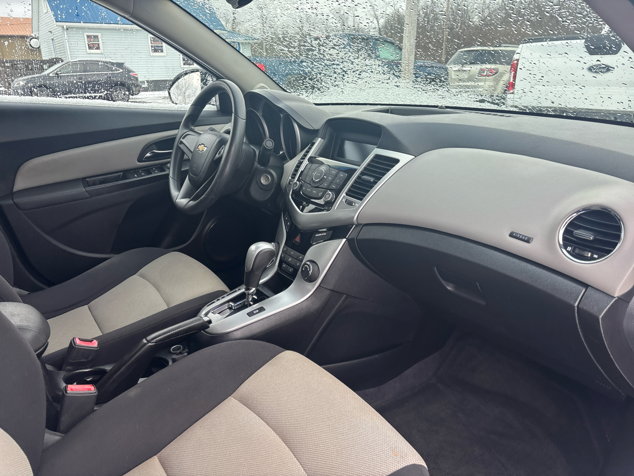 Chevrolet Cruze 4dr Sdn LS 2012