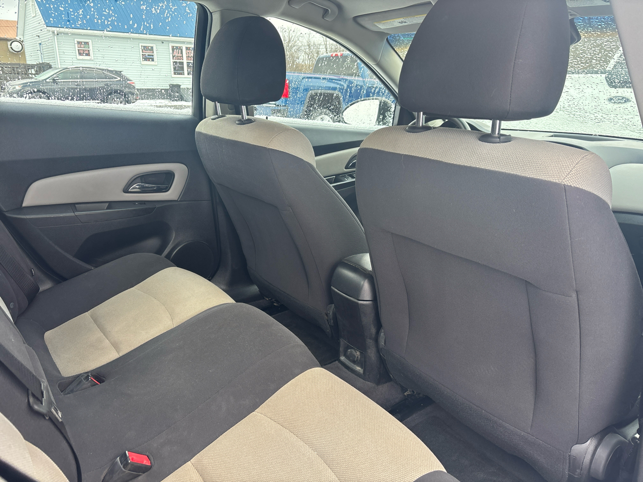 Chevrolet Cruze 4dr Sdn LS 2012