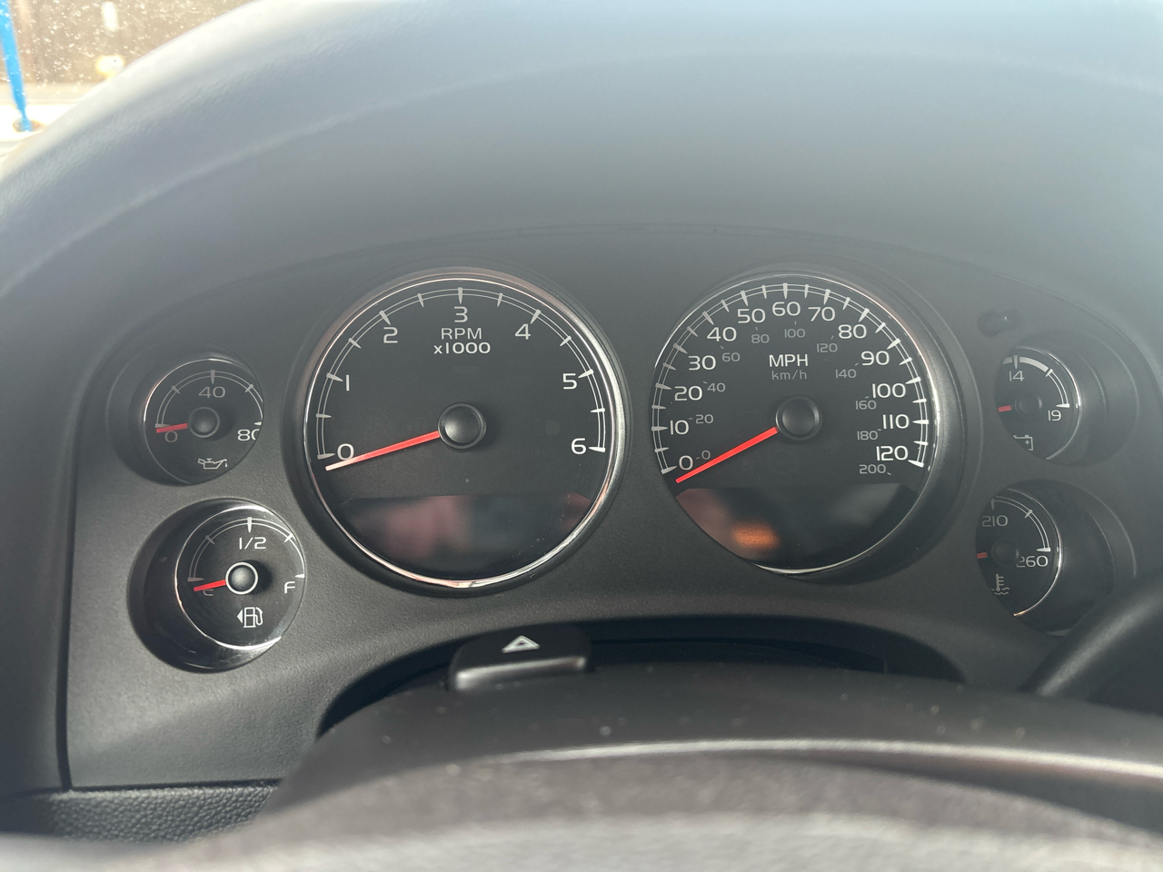 Chevrolet Tahoe 4WD 4dr 1500 LS 2011