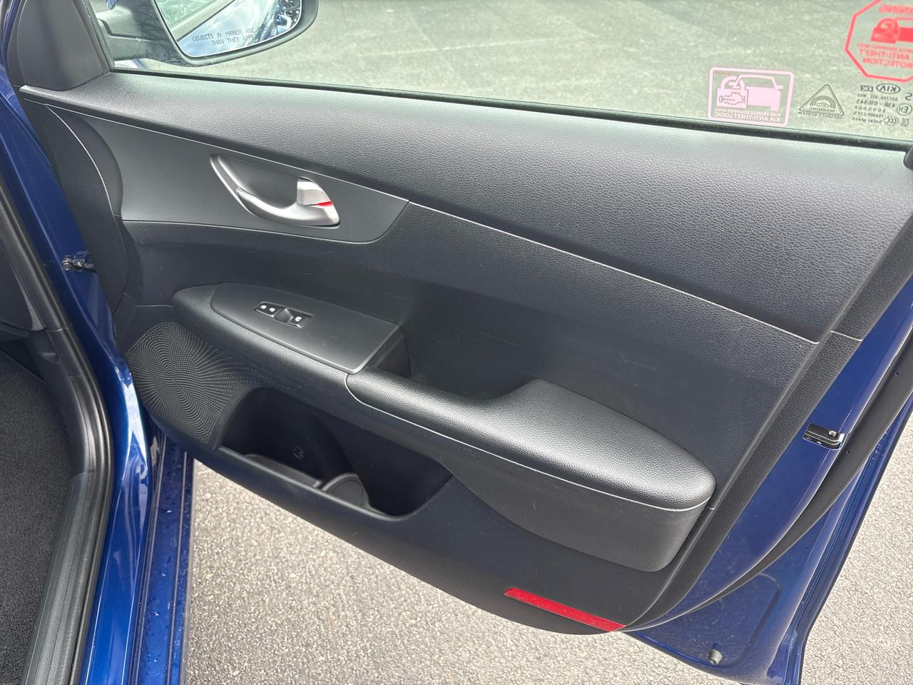 Kia Forte LXS IVT 2020