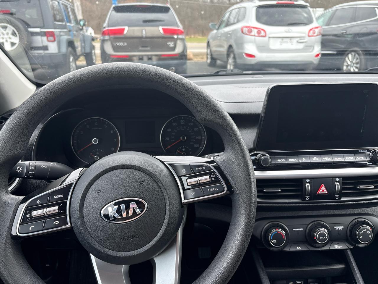 Kia Forte LXS IVT 2020