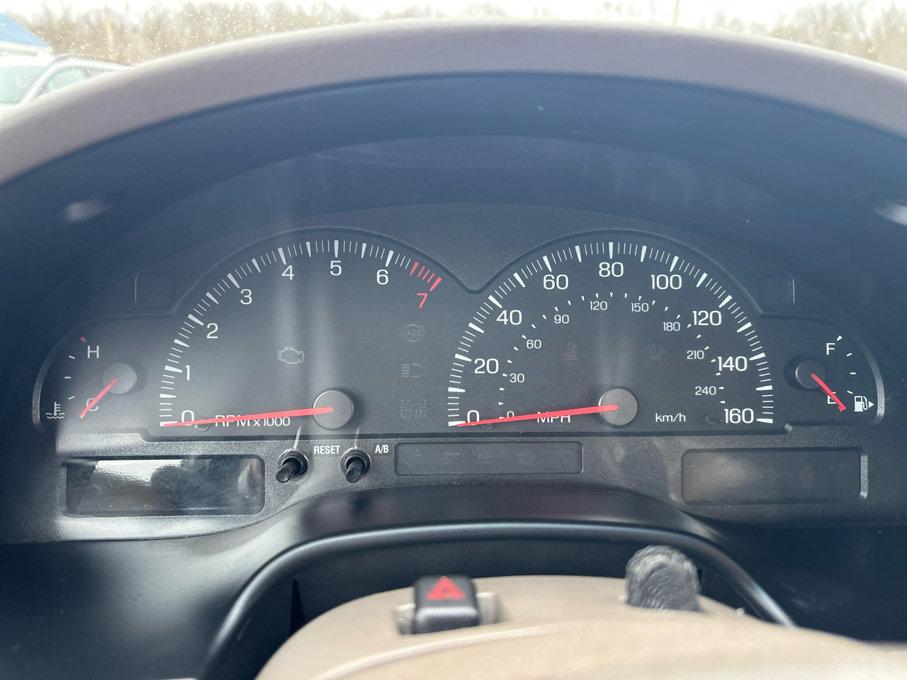 Lincoln LS 4dr Sdn V6 Auto w/Convenience Pkg 2002