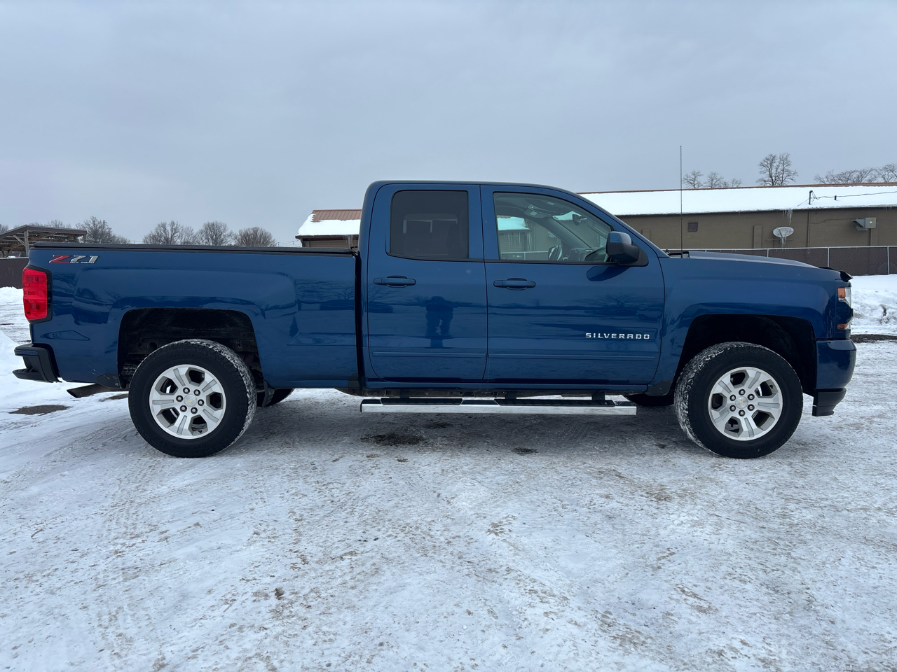 Chevrolet Silverado 1500 4WD Double Cab 143.5" LT w/2LT 2018