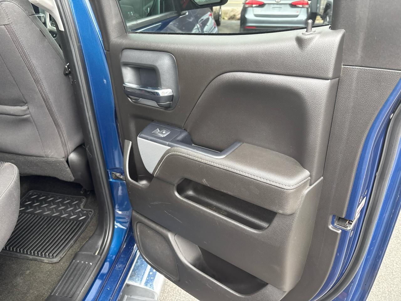 Chevrolet Silverado 1500 4WD Double Cab 143.5" LT w/2LT 2018