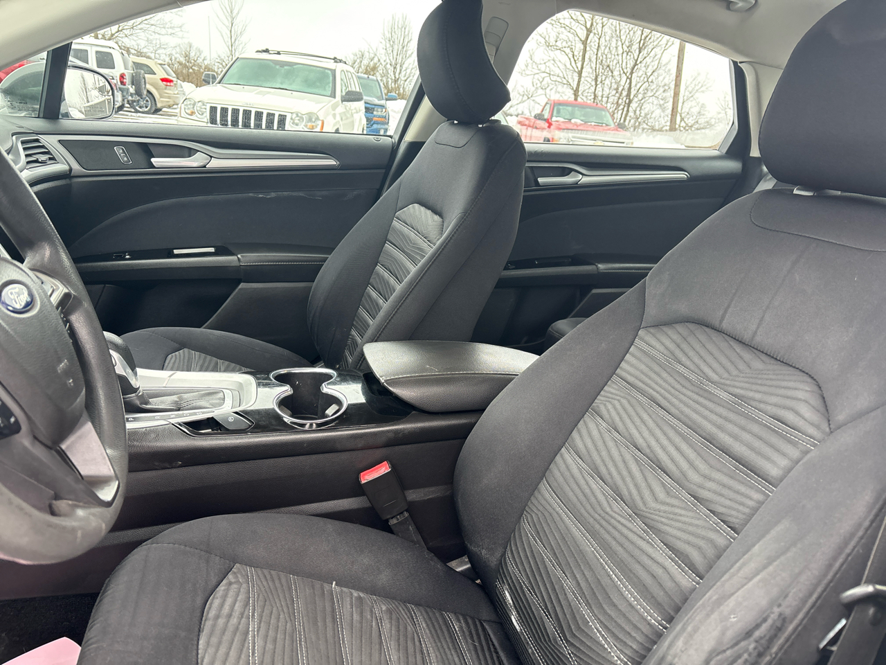 Ford Fusion 4dr Sdn SE FWD 2016