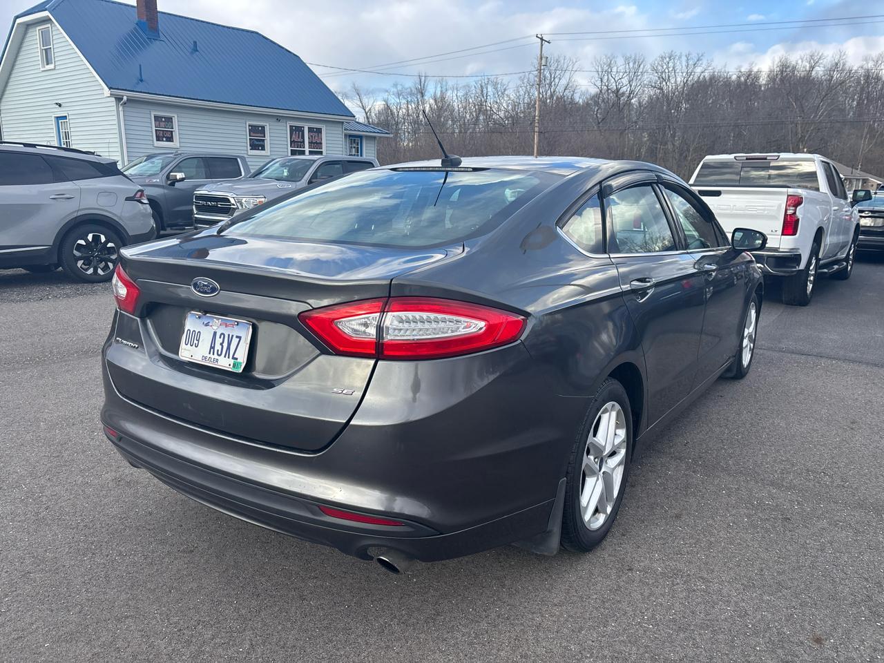 Ford Fusion 4dr Sdn SE FWD 2016