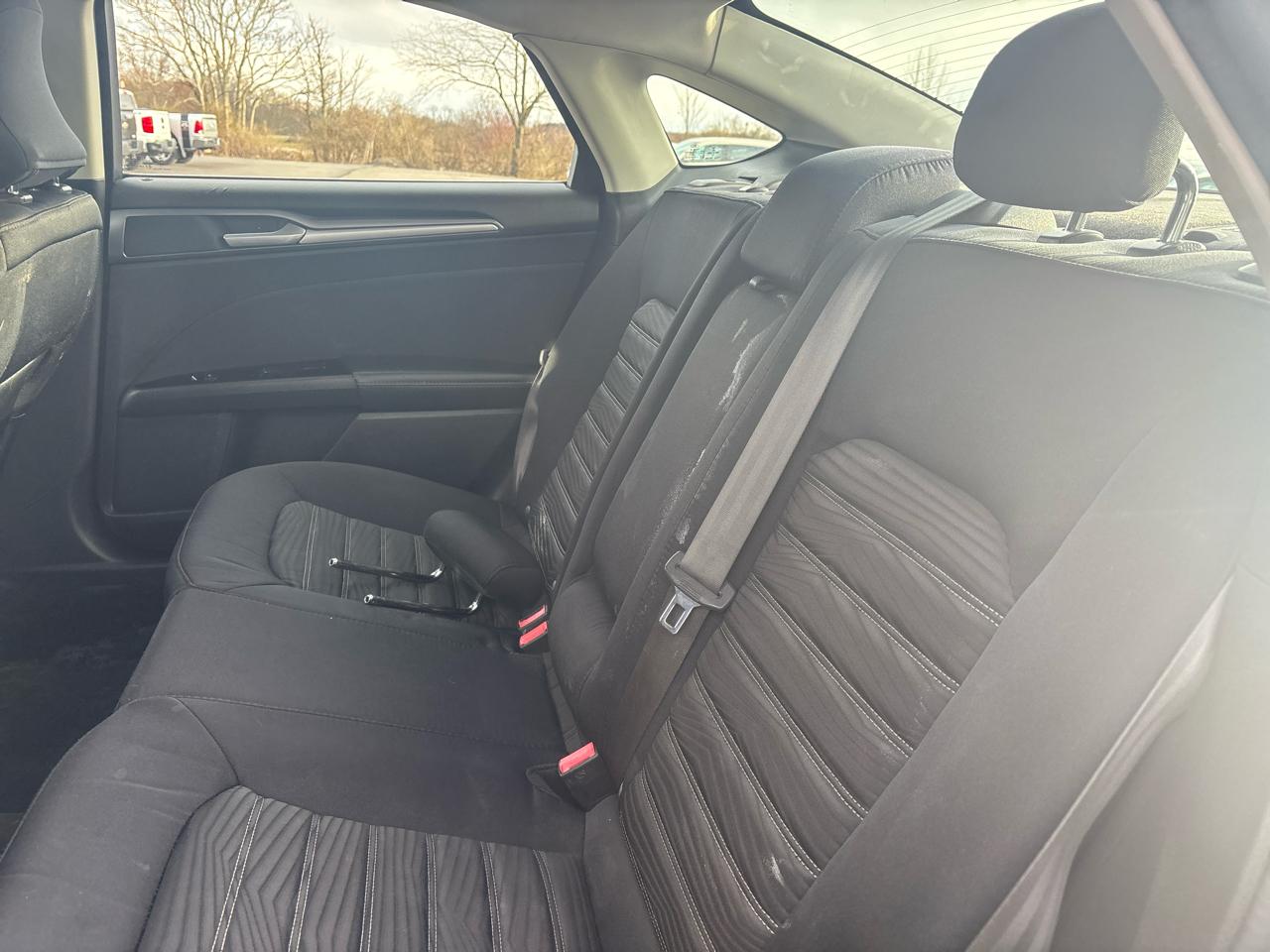 Ford Fusion 4dr Sdn SE FWD 2016