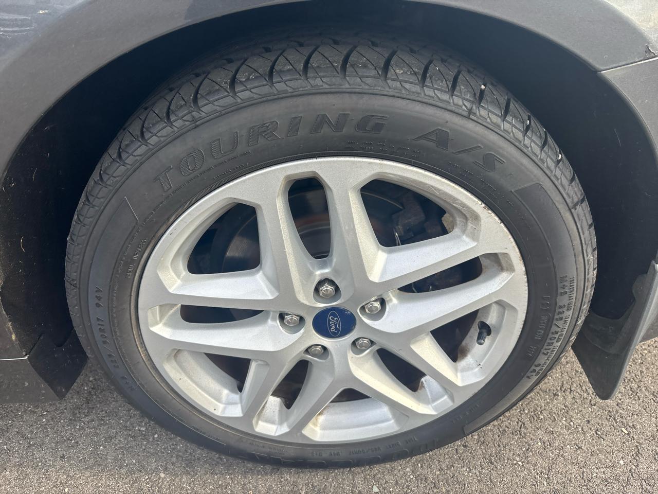 Ford Fusion 4dr Sdn SE FWD 2016