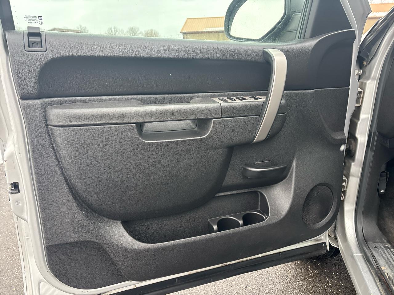 Chevrolet Silverado 1500 4WD Ext Cab 143.5" LT 2010